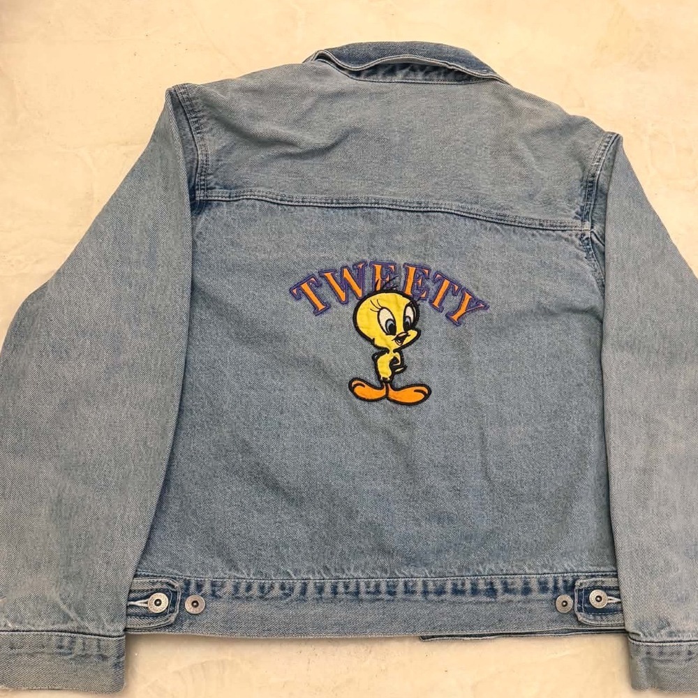 Vintage Looney Tunes Tweety Bird Denim Jacket Light Wash Embroidered Large